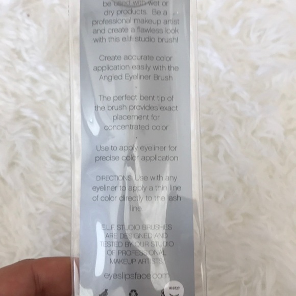 ELF Makeup Elf Angled Eyeliner Brush Poshmark